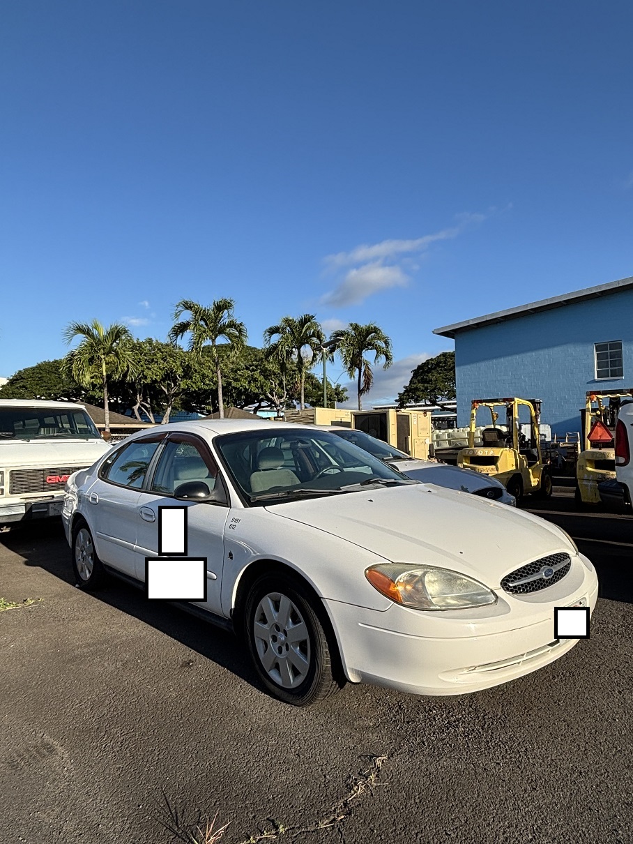 Ford Taurus - related image